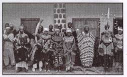 The Fon with wives in Palace